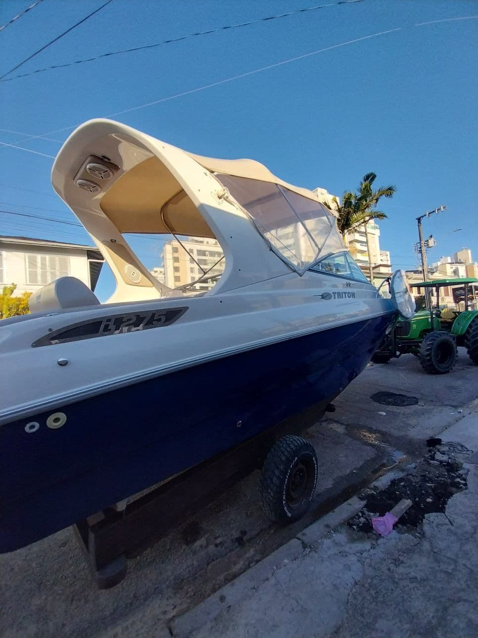 Triton 27,5 pés