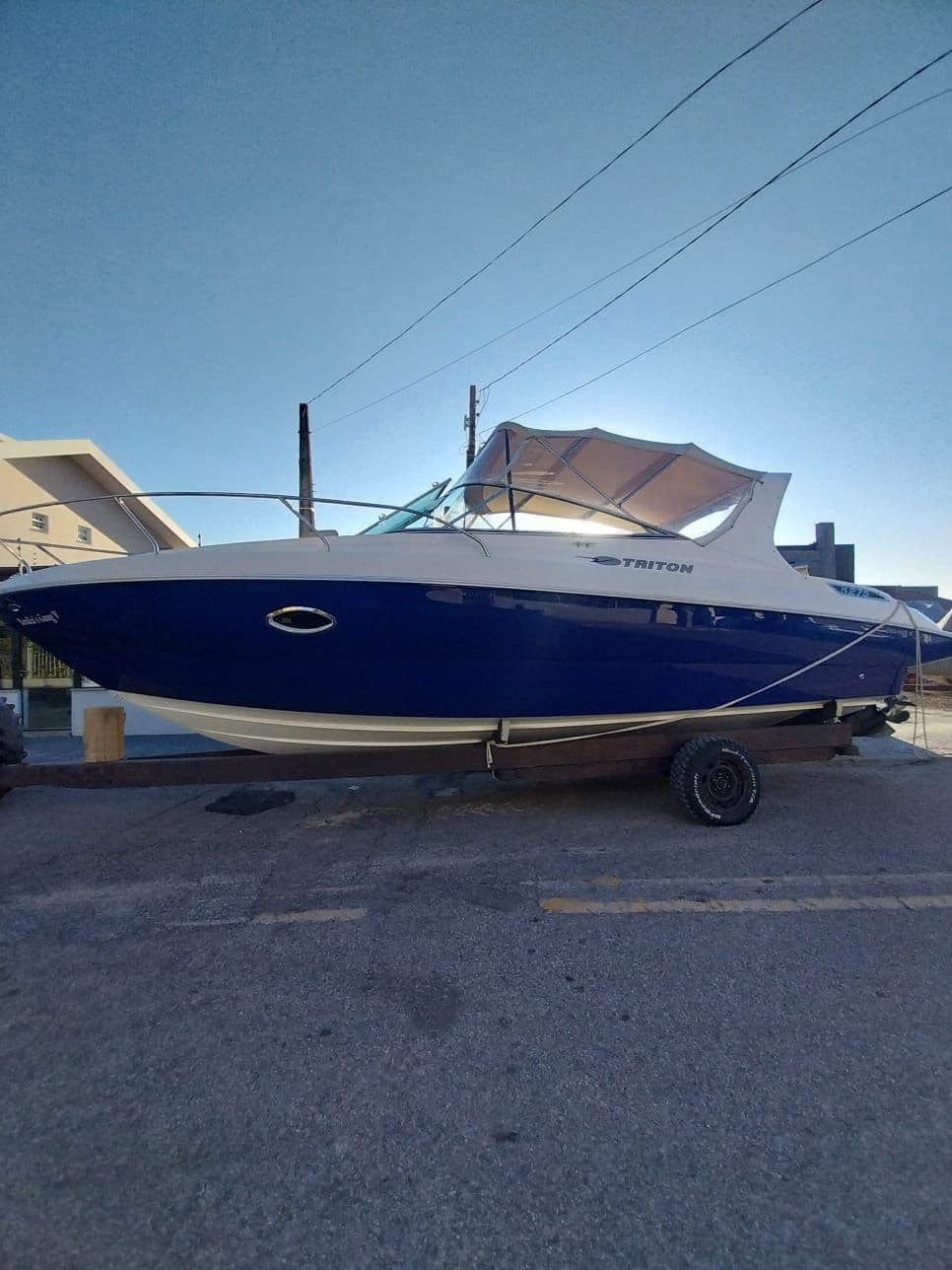 Triton 27,5 Pés 2012