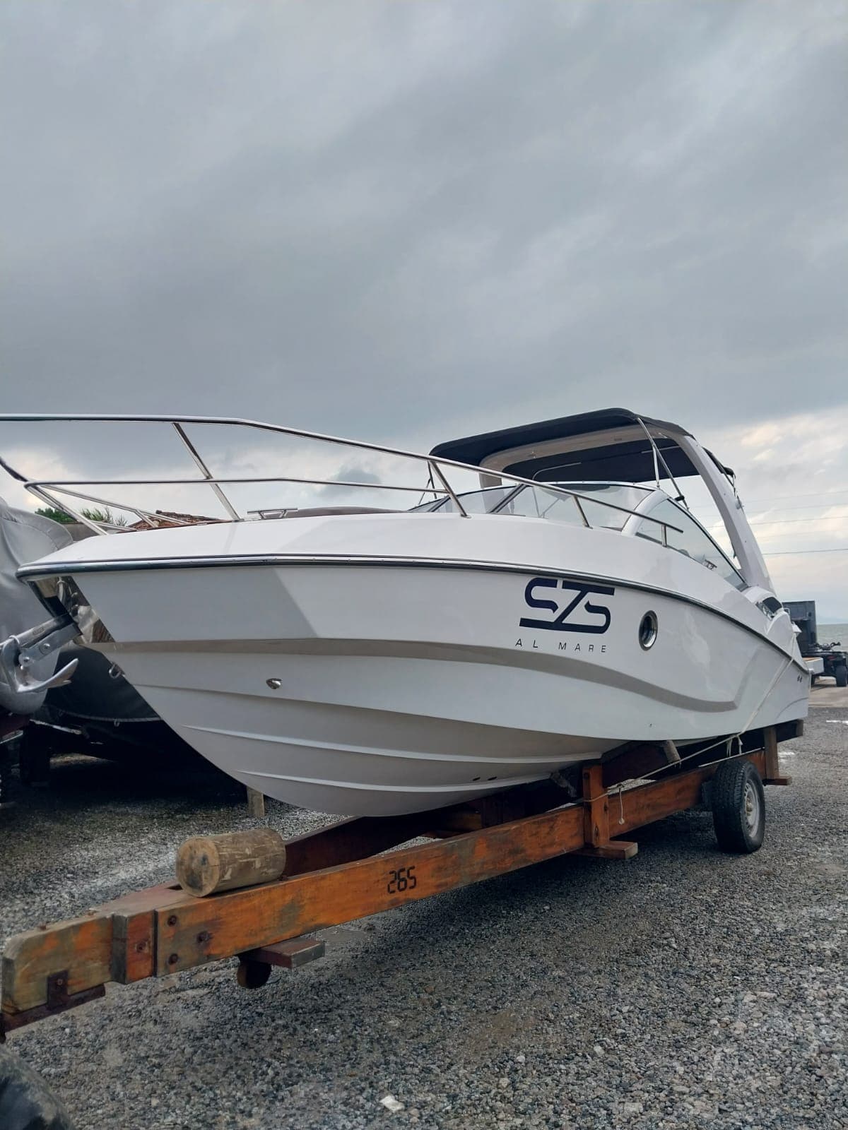 FS 265 ano 2023 com motor mercruiser 4.5 V6