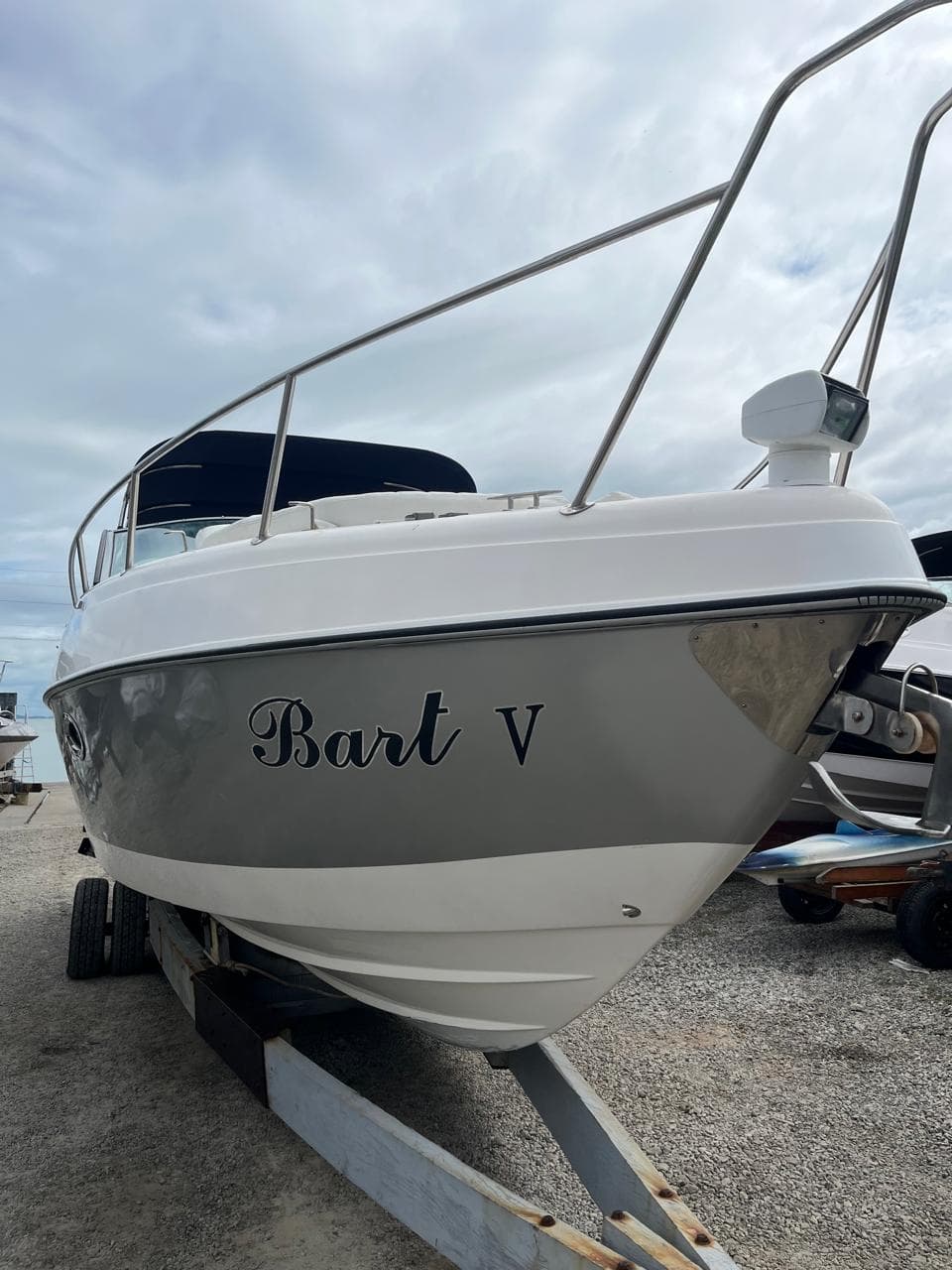 Phantom 290 ano 2005 com motor Mercruiser 2019