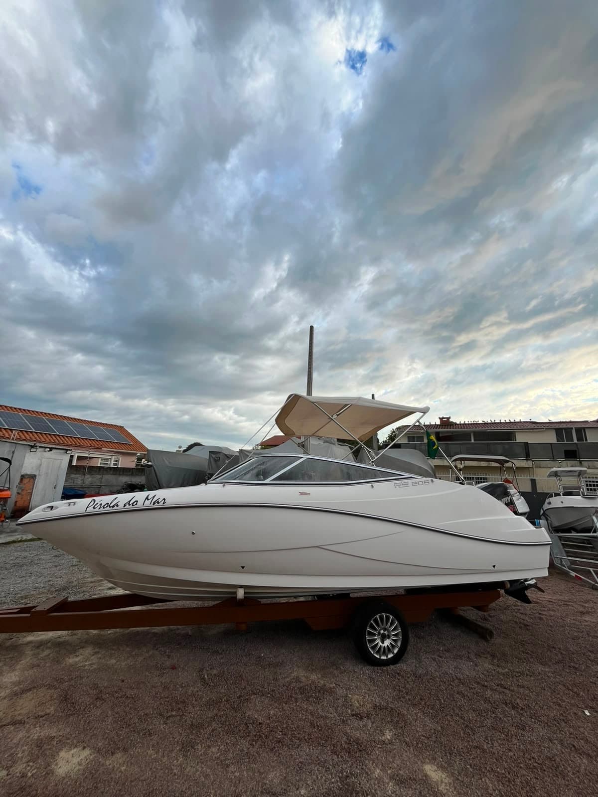 FS 205 2015 — foto 1