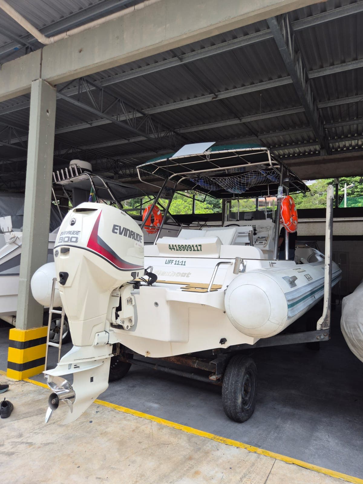 Bote FlexBoat SR 760